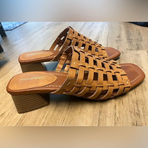 Maurices women’s brown slide latticed faux leather heels. Size 8 - Picture 3 of 7